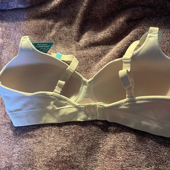 Vanity Fair Bra - Picture 2 of 7